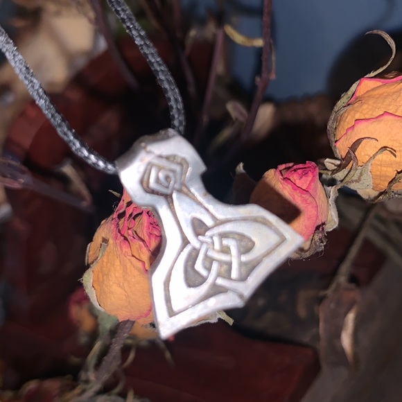Jewelry - Thor’s Hammer Viking Pendant Necklace